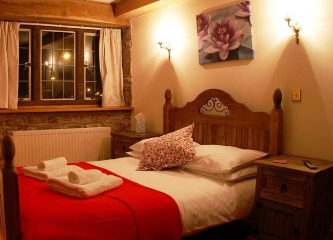 The George Inn & Millingbrook Lodge Ltd Лидни Екстериор снимка